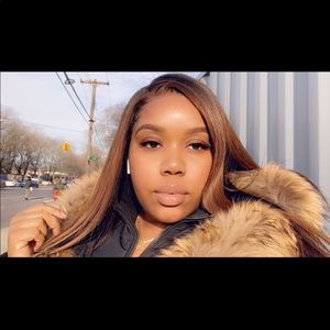 Meet your Posher, Deionna